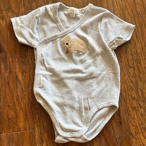 Pure baby (Australia) Gray Baby Onesie with Wombat Design